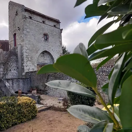 La Maison du Prince de Condé Charroux-dʼAllier Extérieur photo