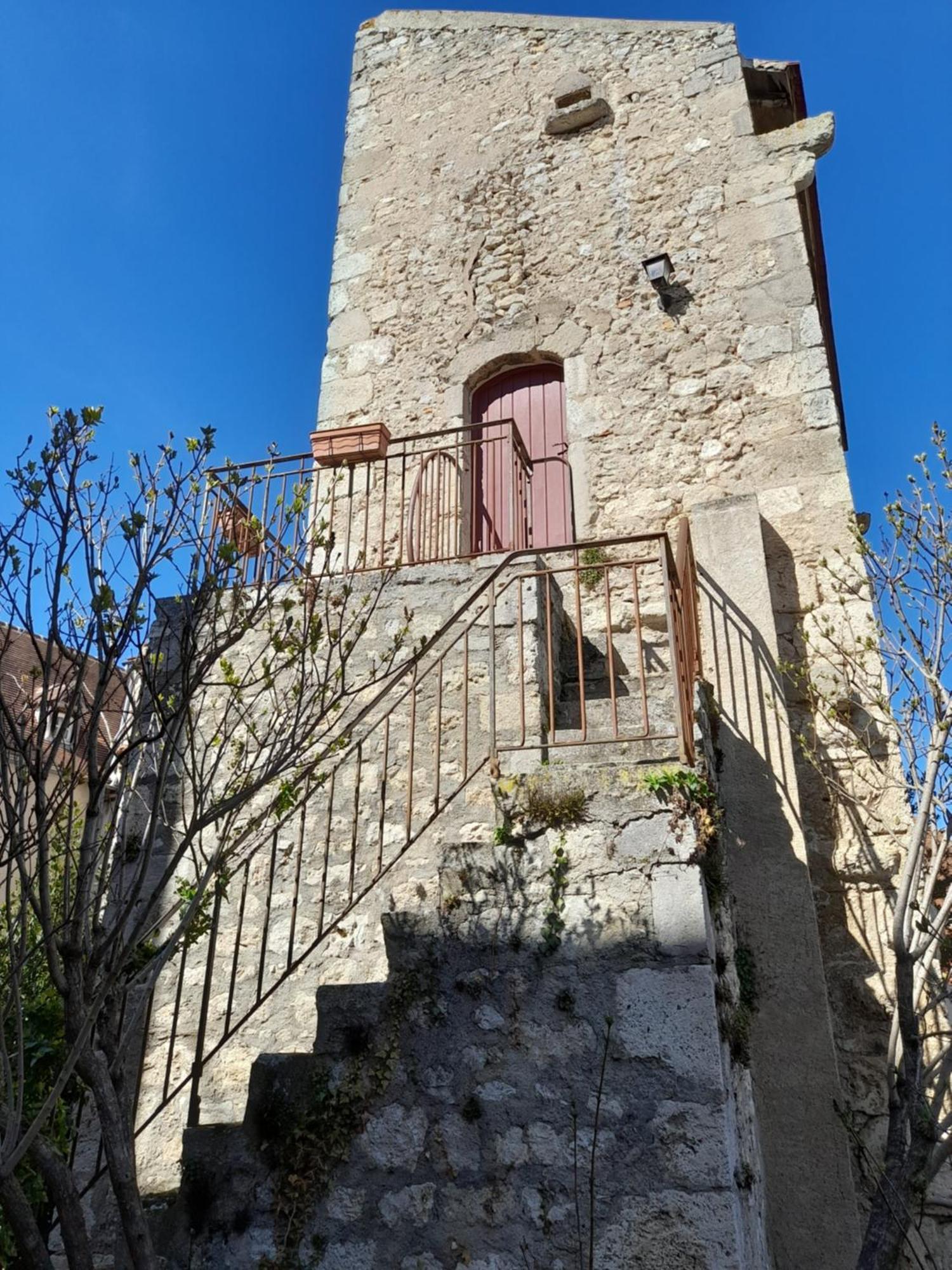 Casa de hóspedes La Maison Du De Conde Charroux-dʼAllier