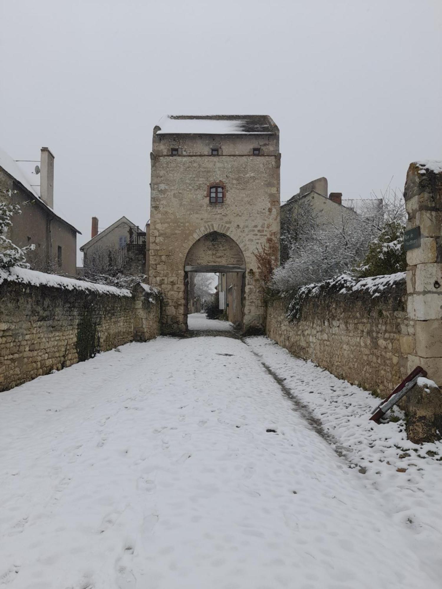 La Maison Du De Conde Charroux-dʼAllier
